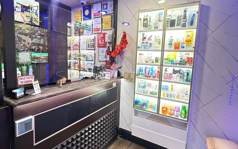 Shop Photo