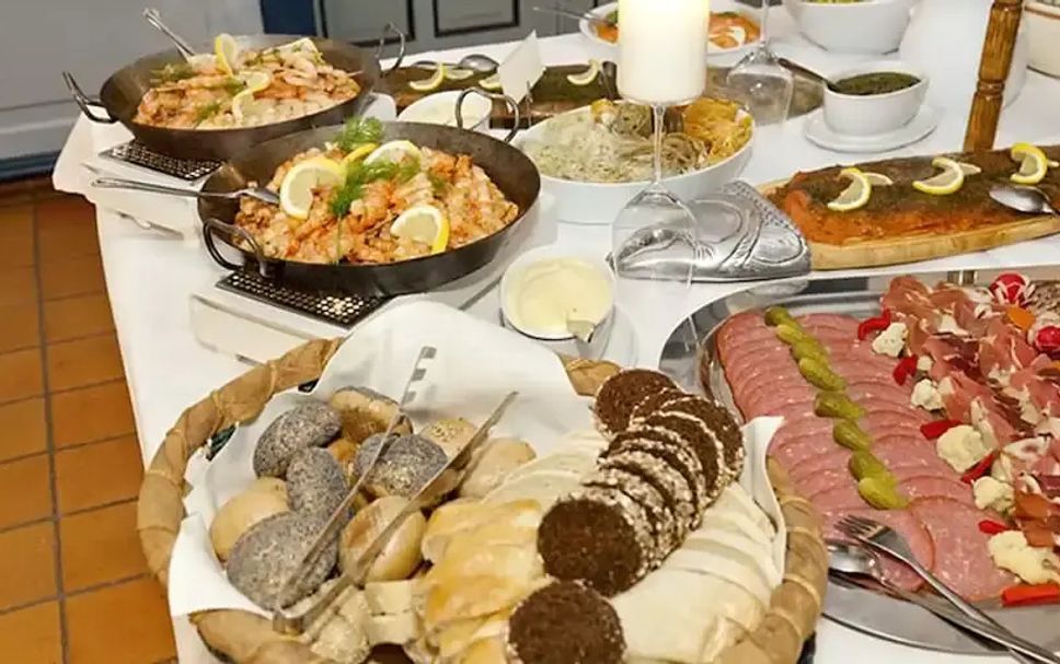 Buffet Photo