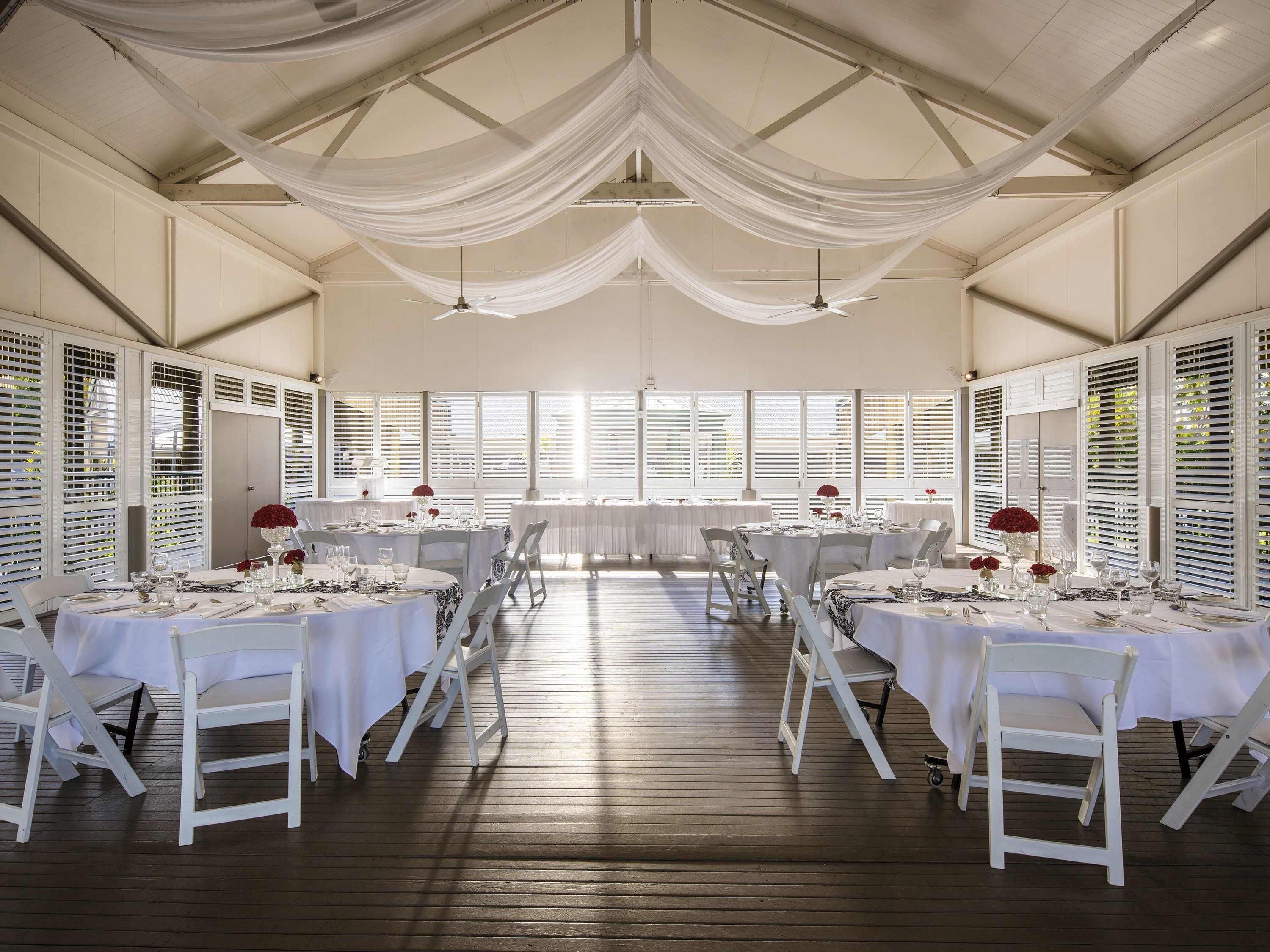 Banquet hall