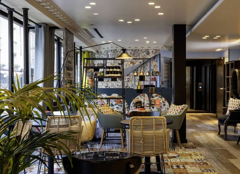 Restaurant Photo