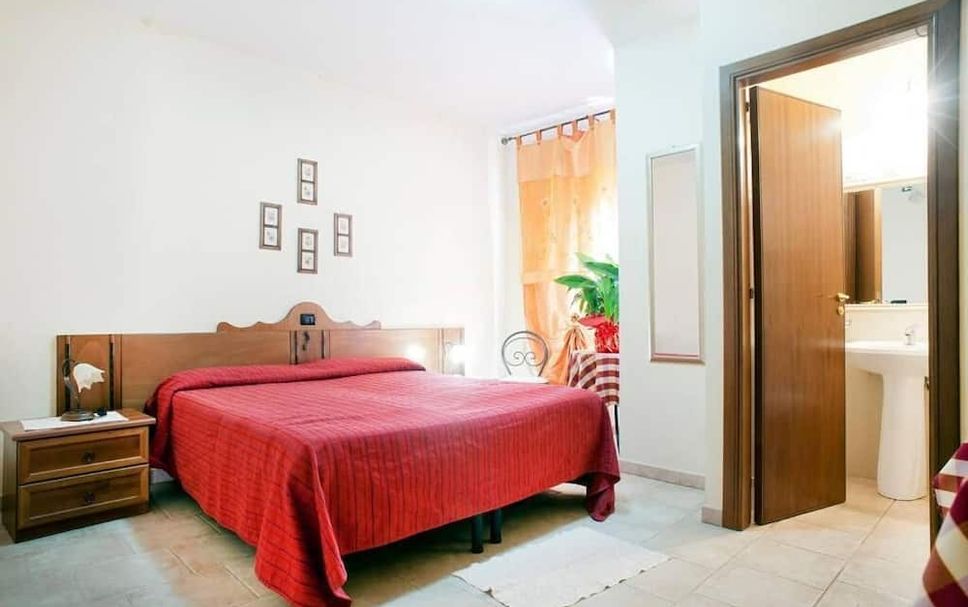 Bedroom Photo