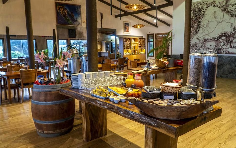 Buffet Photo
