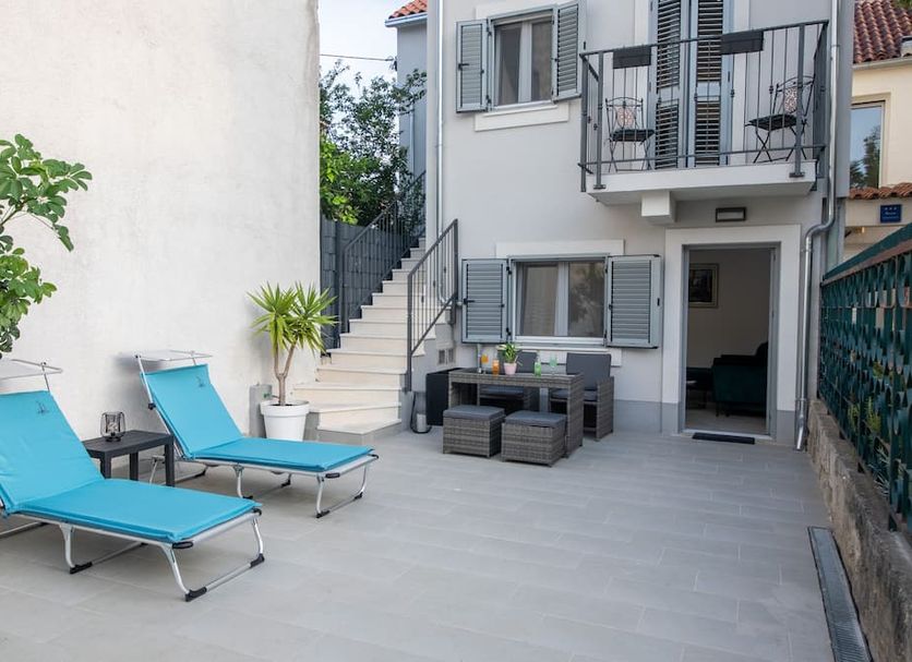 Balcony Photo