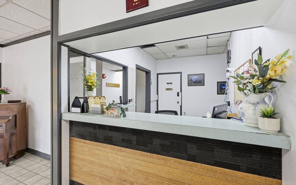 Front desk Photo