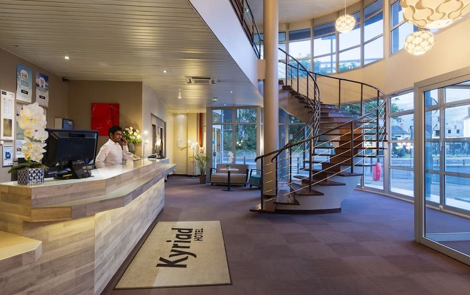 Front desk Photo