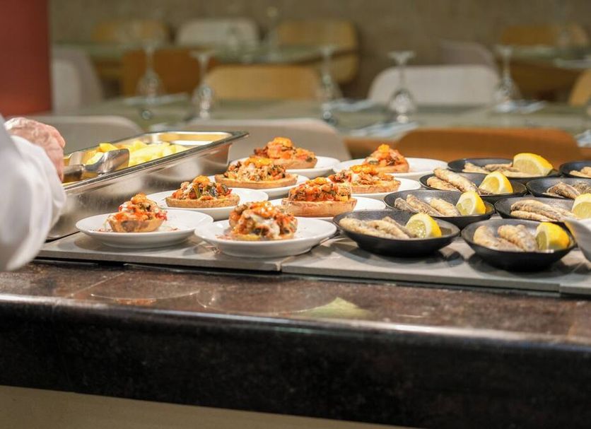 Buffet Photo