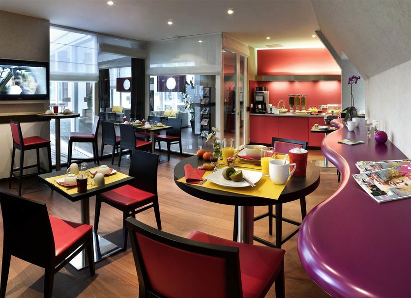 Restaurant Photo