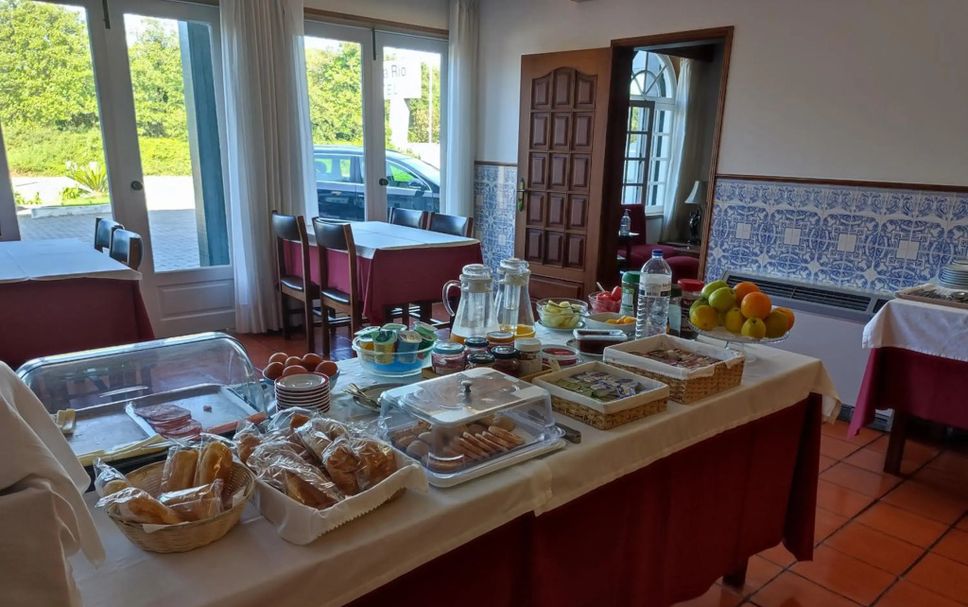 Buffet Photo