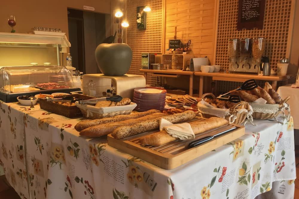 Buffet Photo
