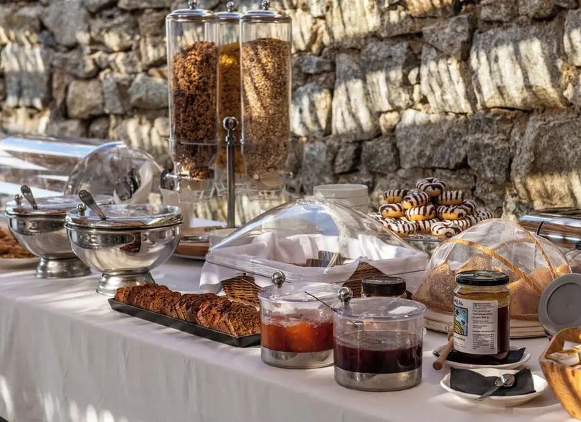 Buffet Photo