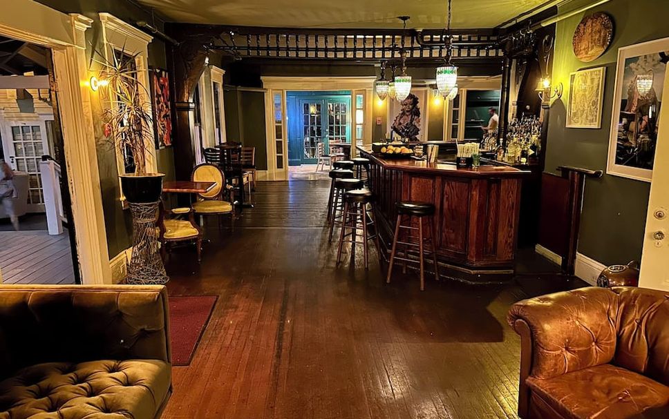 Bar Photo