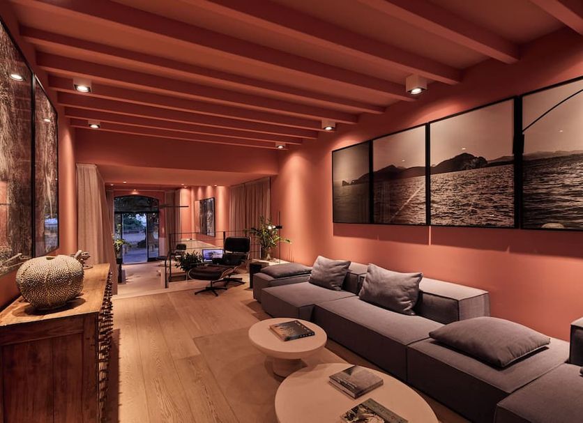 Lounge Photo