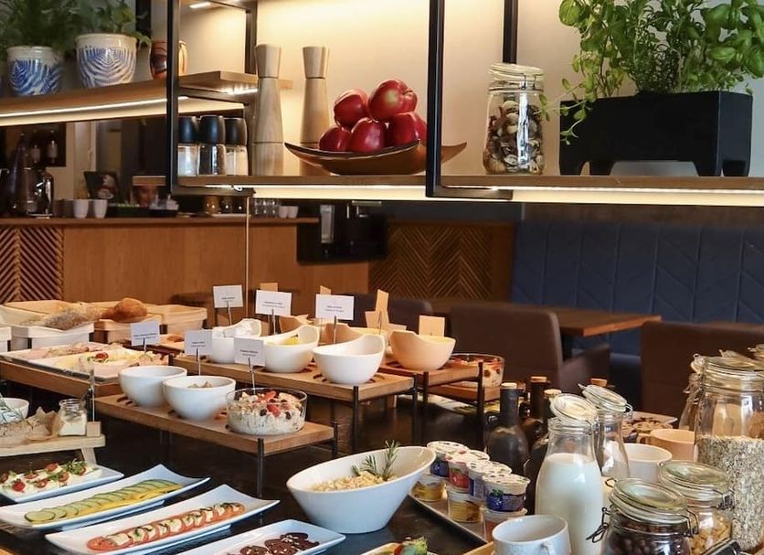 Buffet Photo