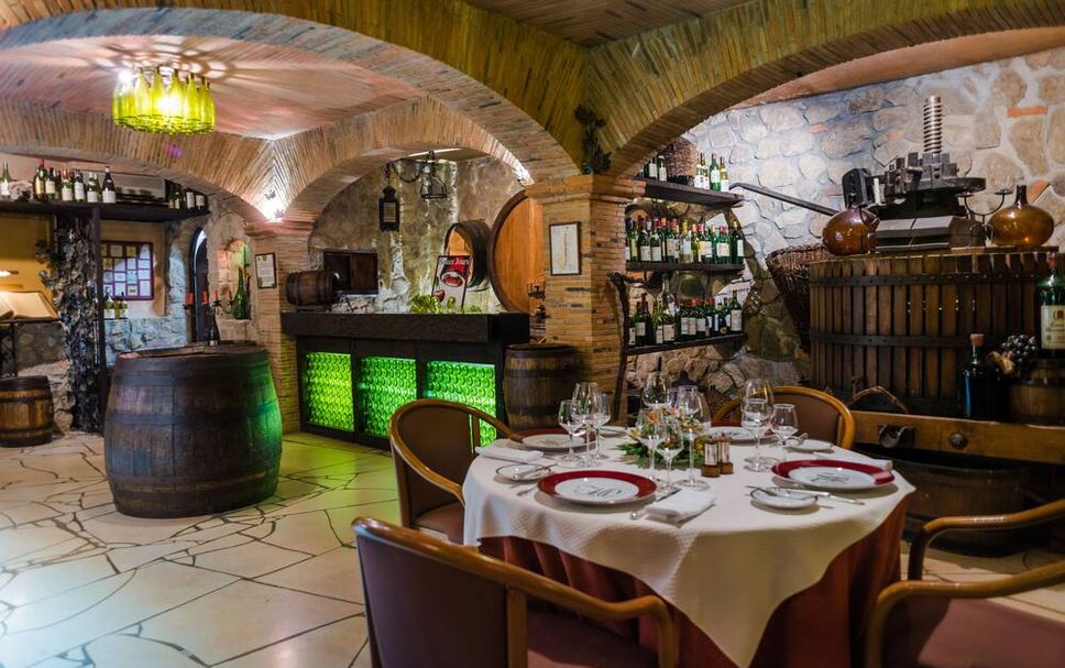 Restaurant Photo