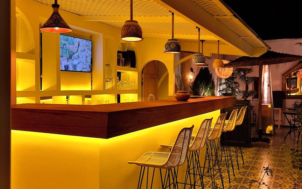 Bar Photo