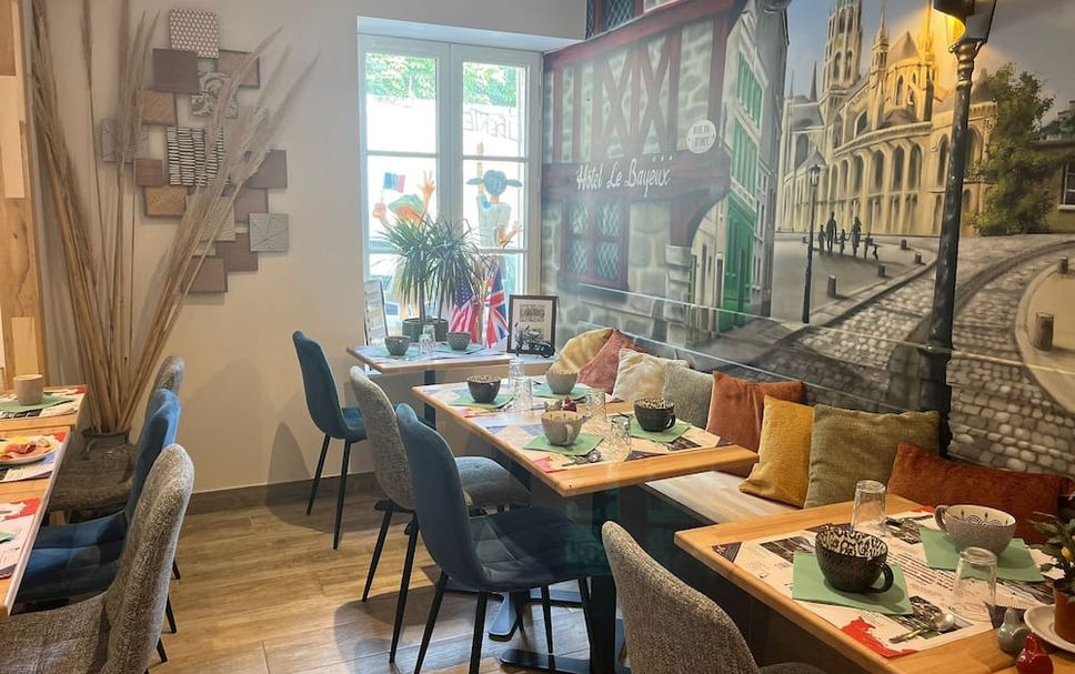 Restaurant Photo