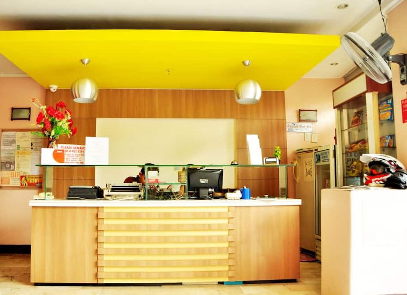 Front desk Photo