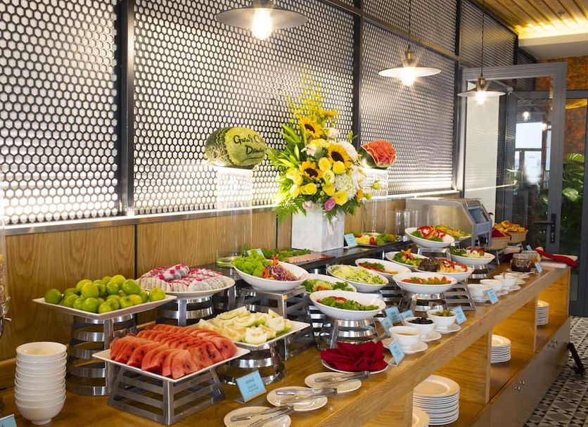 Buffet Photo