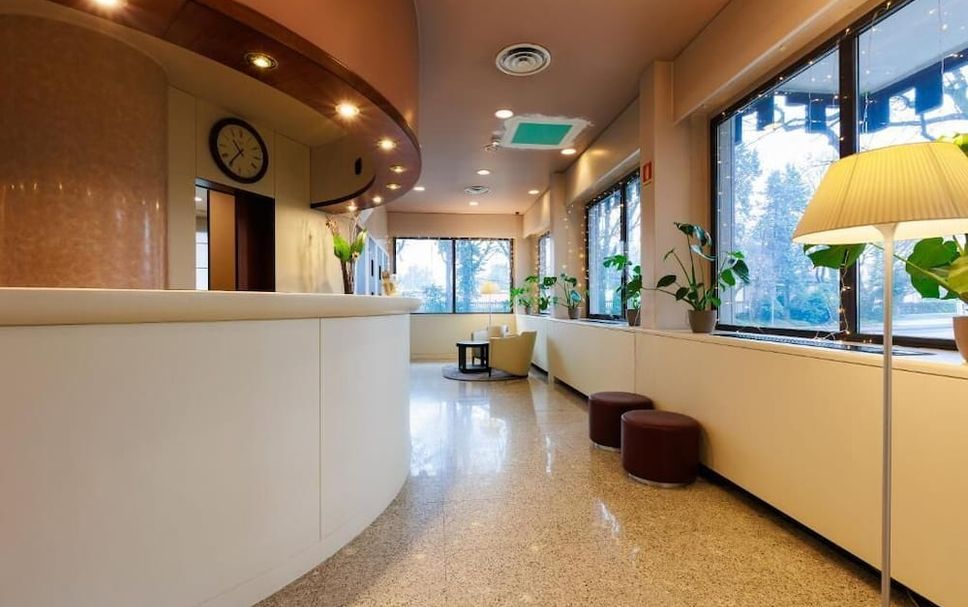 Front desk Photo