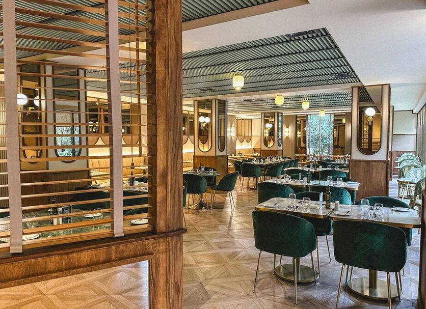 Restaurant Photo