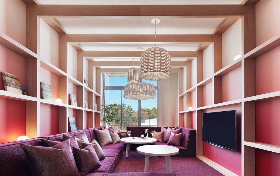 Lounge Photo