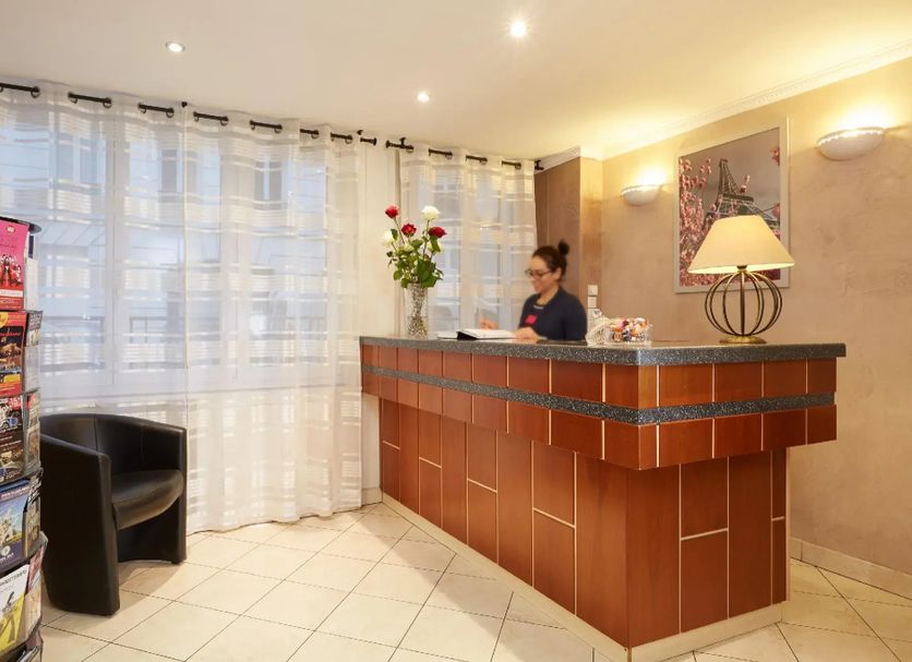 Front desk Photo
