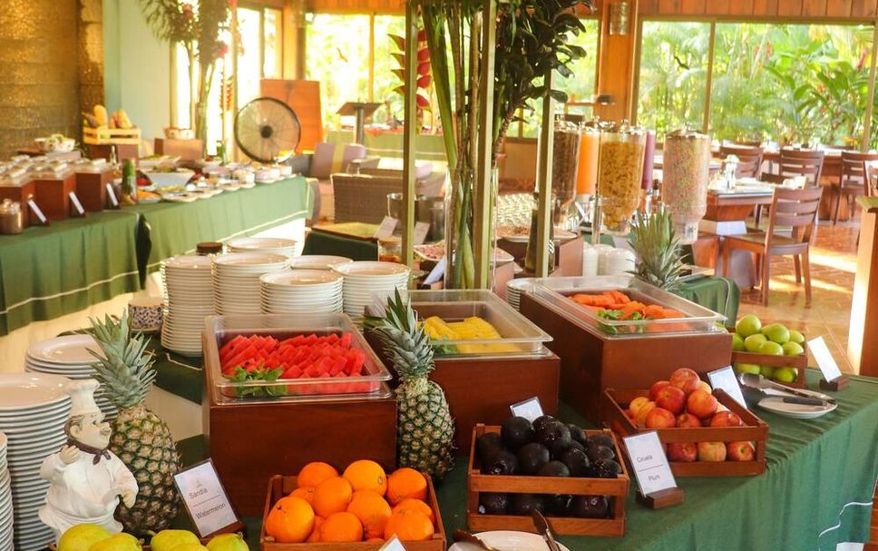 Buffet Photo
