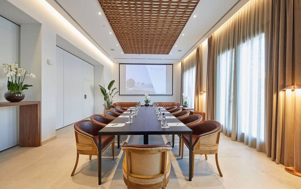Conference room Photo