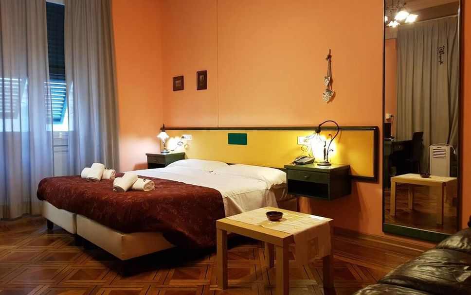 Bedroom Photo