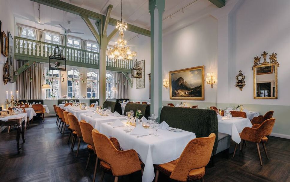 Restaurant Photo