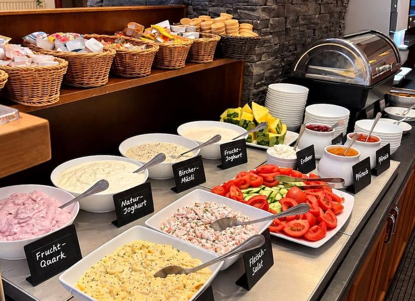 Buffet Photo