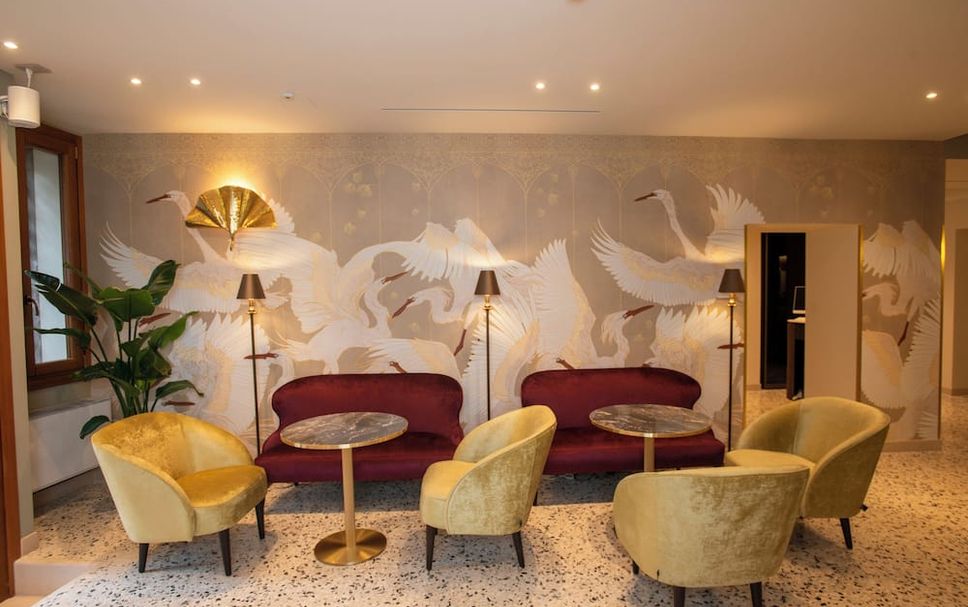 Lounge Photo