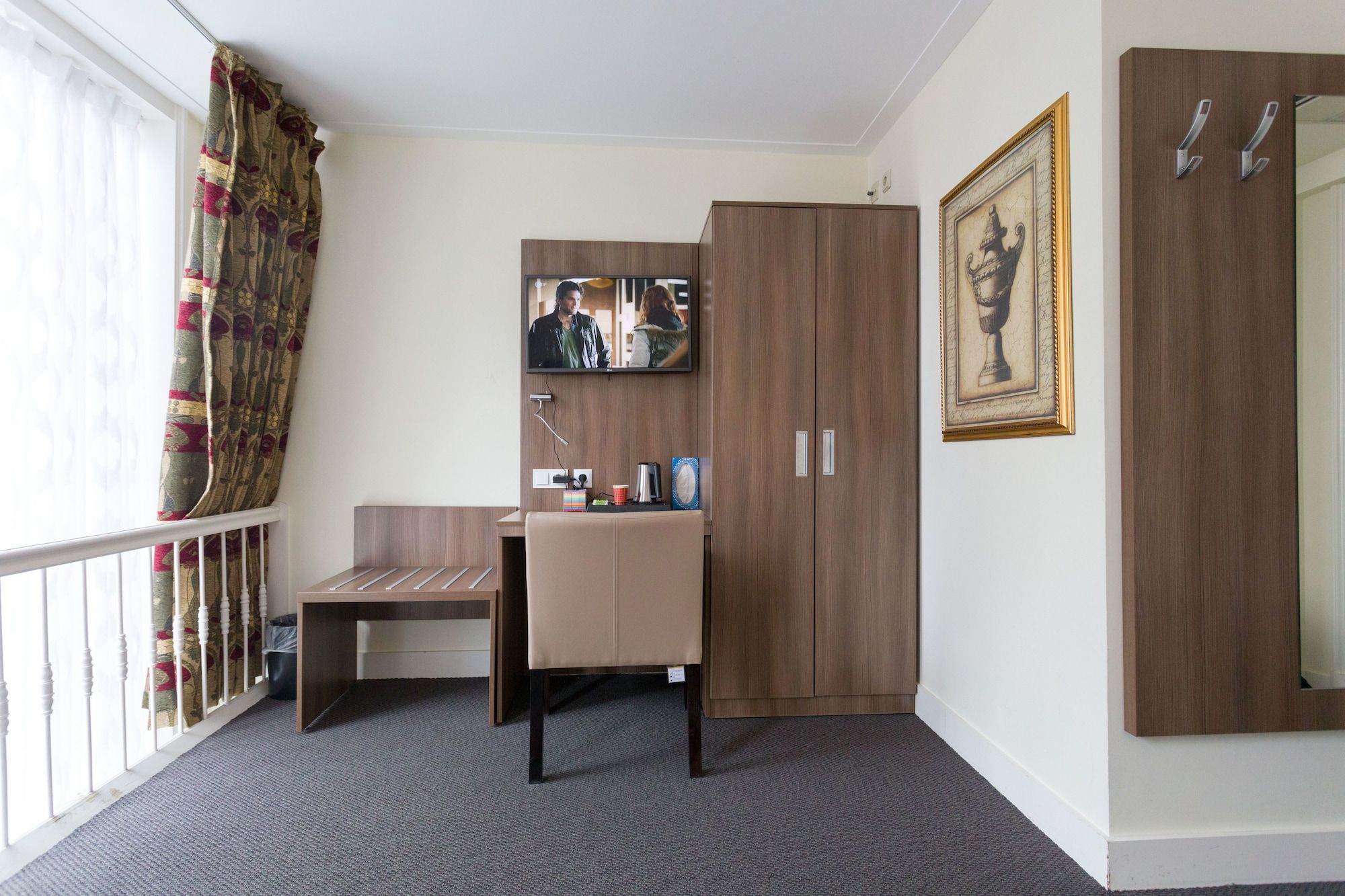 Room amenity