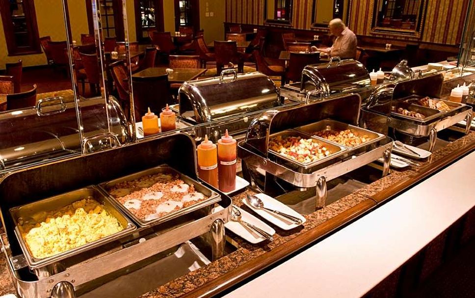 Buffet Photo