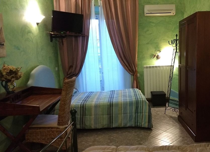 Bedroom Photo