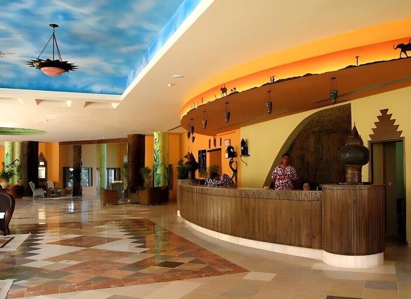 Front desk Photo