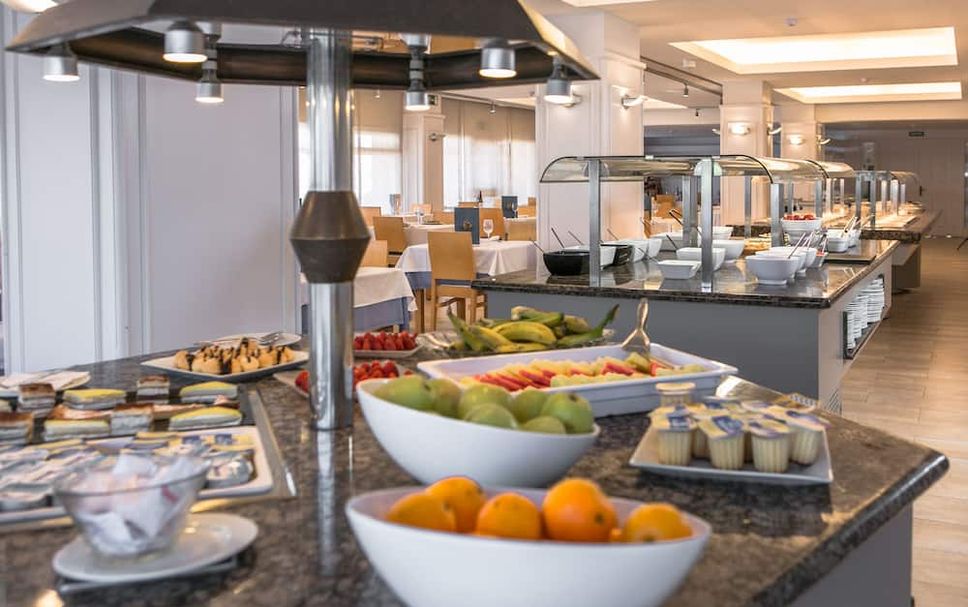 Buffet Photo