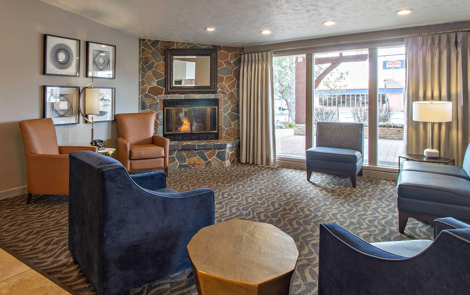 Lounge Photo