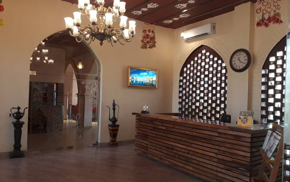 Front desk Photo