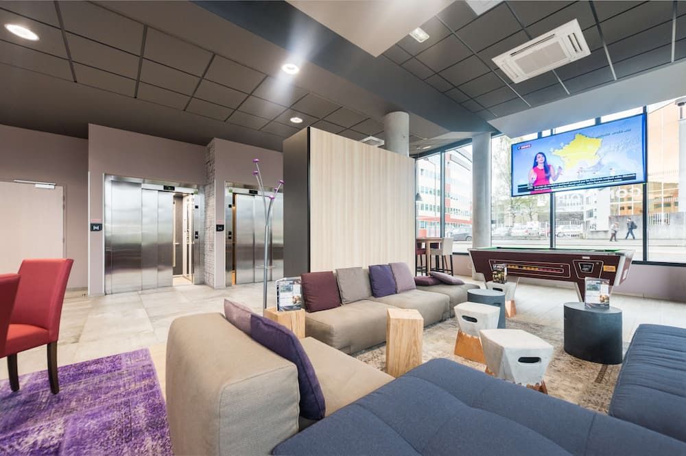Lounge Photo