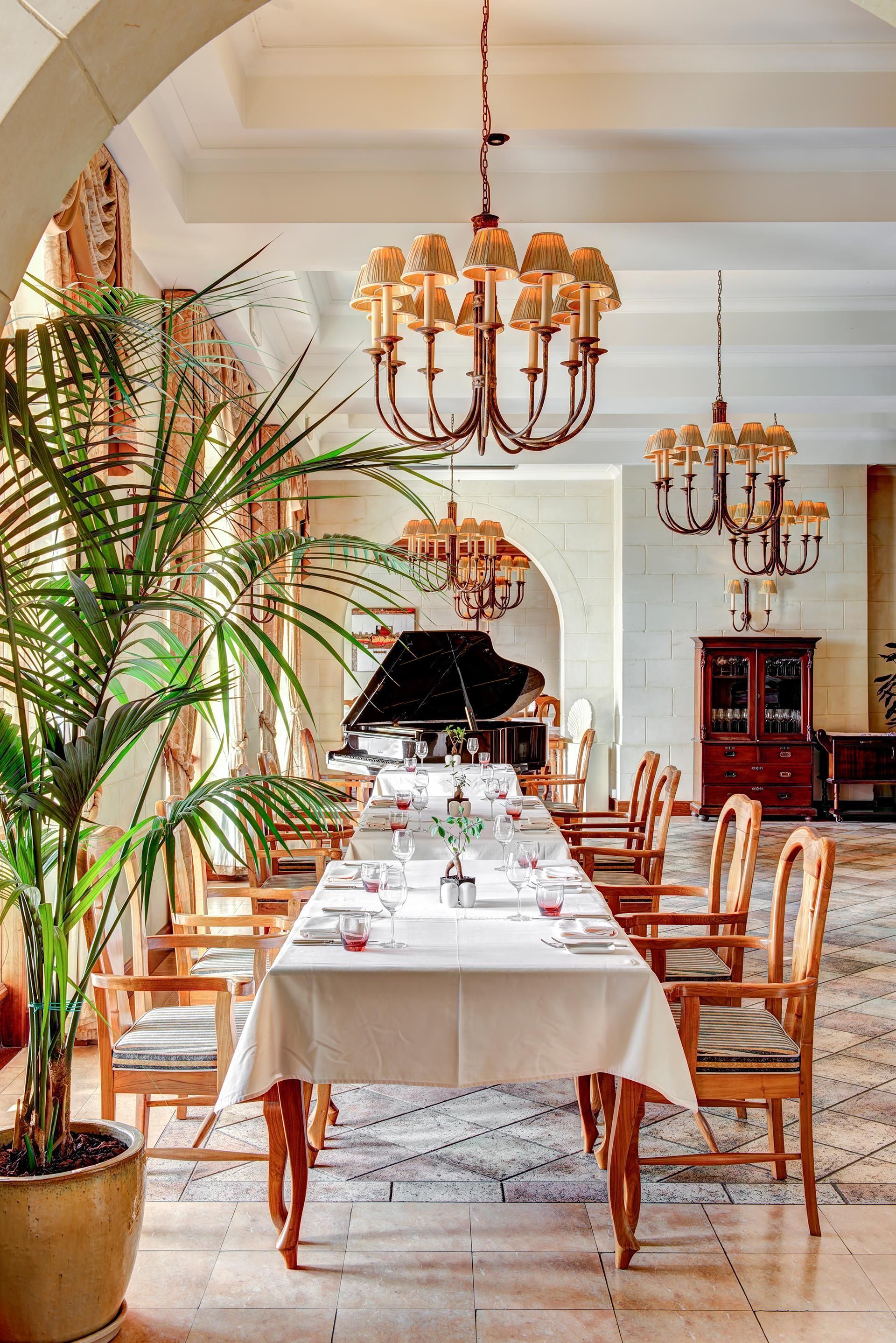 Banquet hall