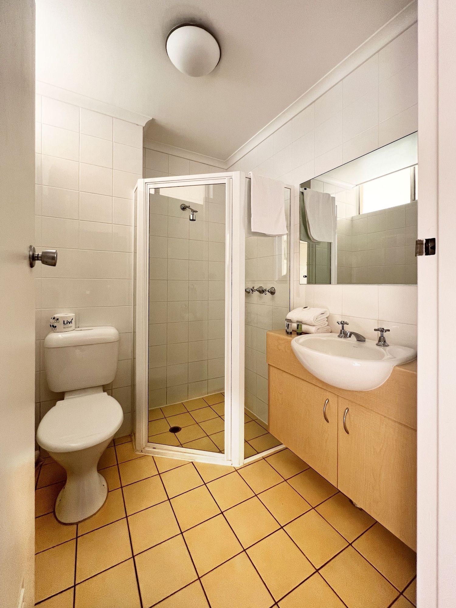Room amenity