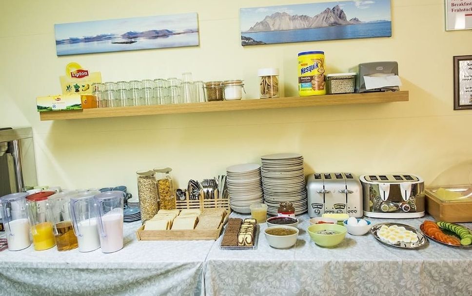 Buffet Photo