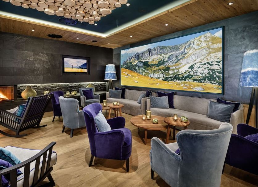 Lounge Photo