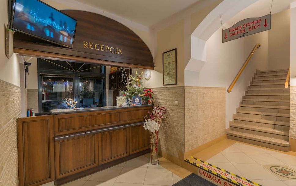 Front desk Photo