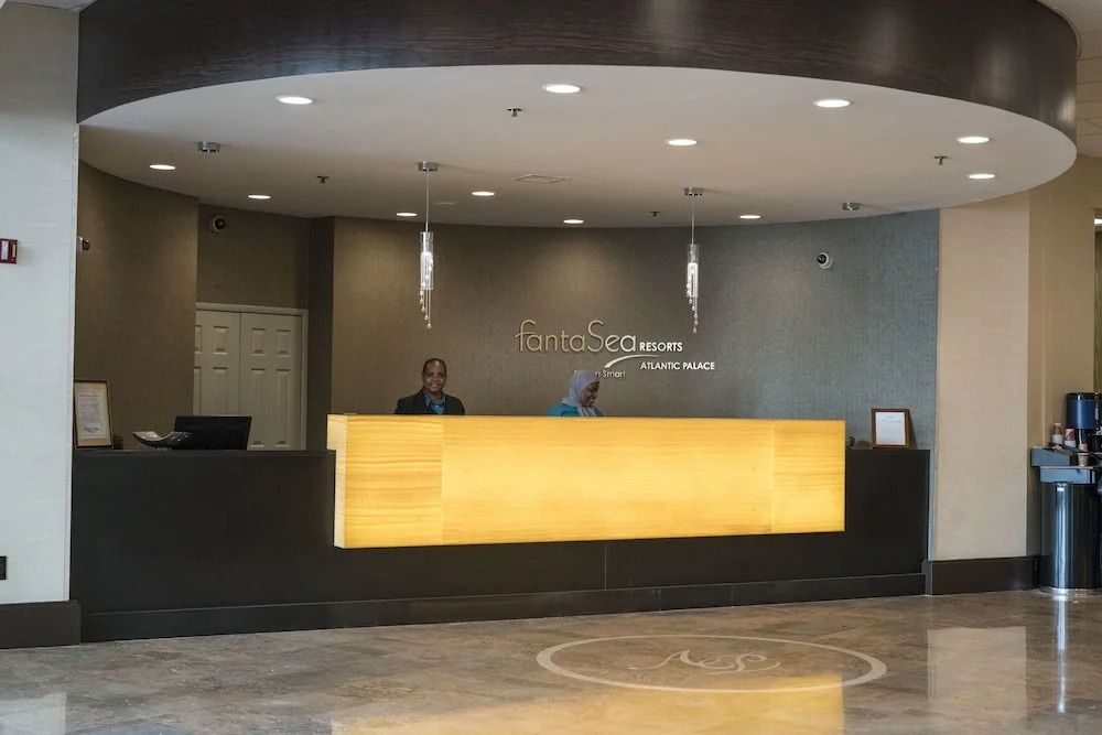 Front desk Photo
