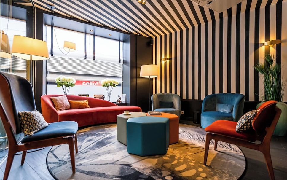 Lounge Photo