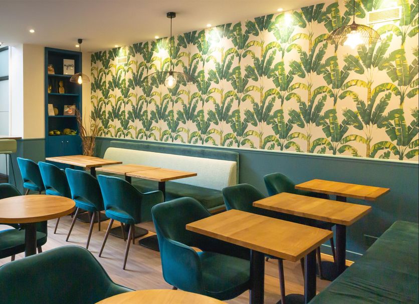 Restaurant Photo