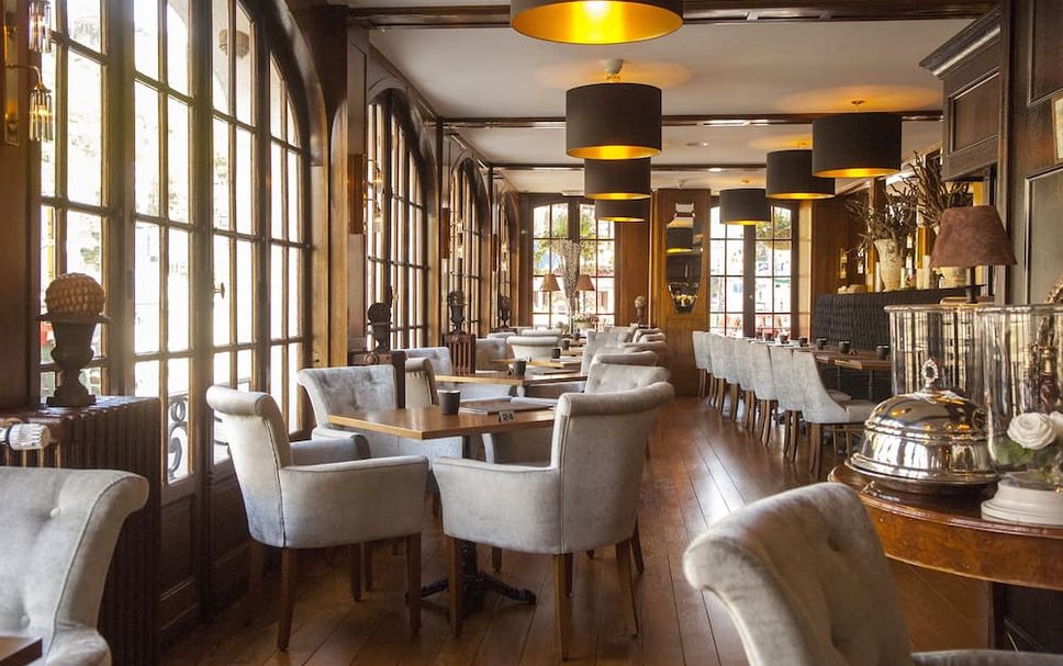 Restaurant Photo