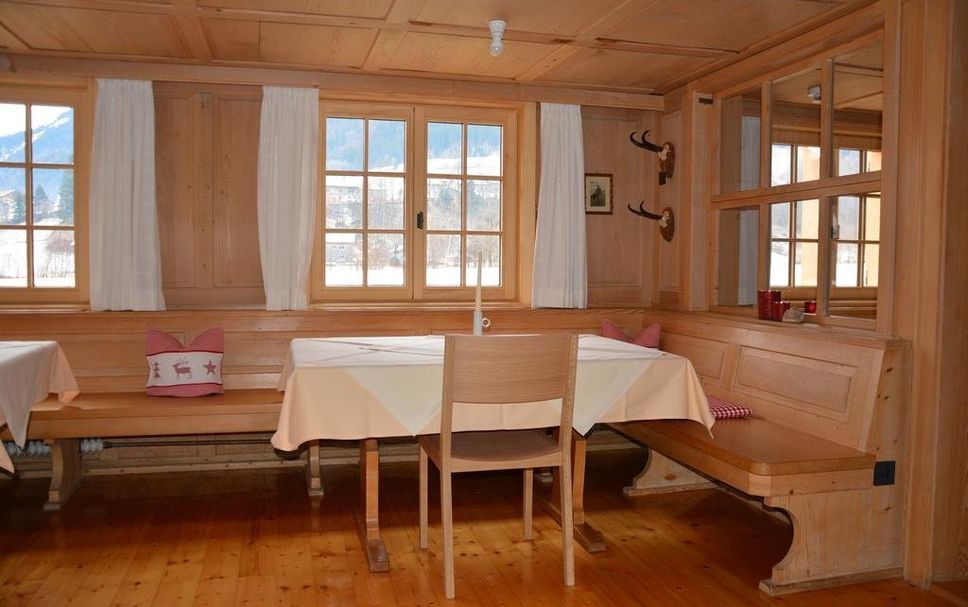 Dining room Photo
